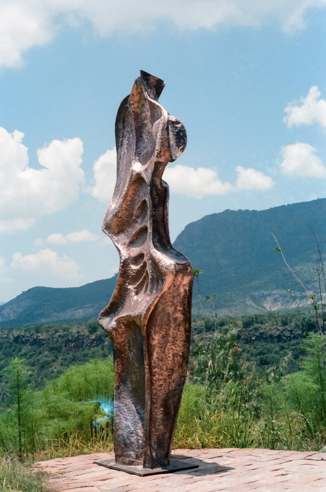 Bronce de Byron Gálvez, BG-102